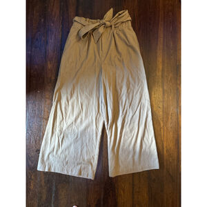 Forever 21 Caramel Brown Cropped Pants w/Elastic Waist/Belt - Size M